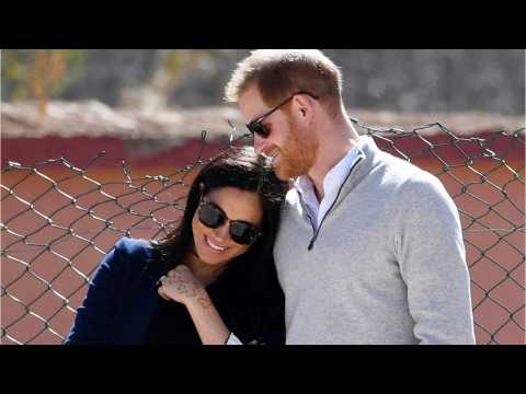 VIDEO : Prince Harry & Meghan Markle Welcome Royal Baby!