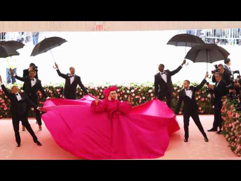 VIDEO : Lady Gaga tait dchane au Gala du Met, lieu traditionnel de toutes les extravagances