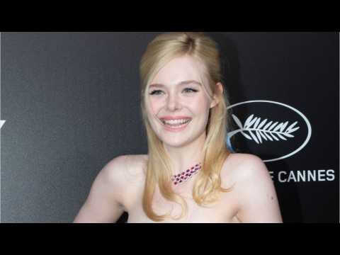 VIDEO : Elle Fanning Fainted During Cannes Dinner