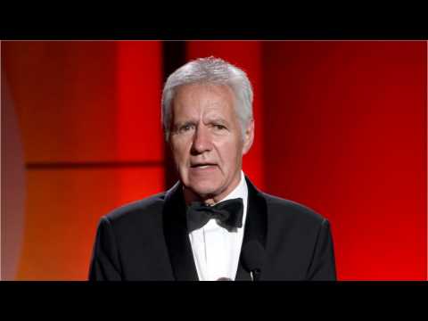 VIDEO : Alex Trebek Opens Up About His Battle With Pancreatic Cancer