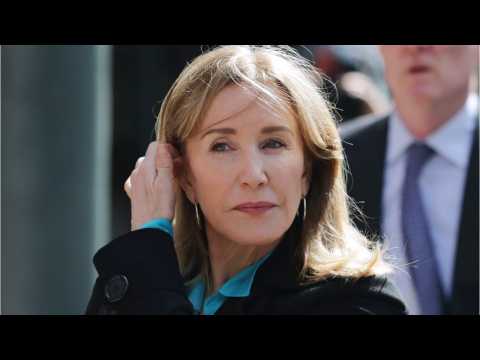 VIDEO : Felicity Huffman Will Plead Guilty