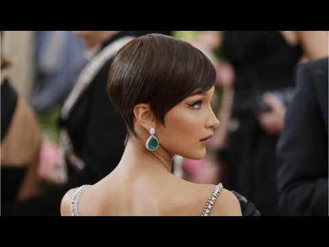 VIDEO : Bella Hadid Debuts Pixie Haircut At Met Gala