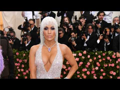 VIDEO : Jennifer Lopez Wore $8.8 Million Worth Of Jewelry To The Met Gala
