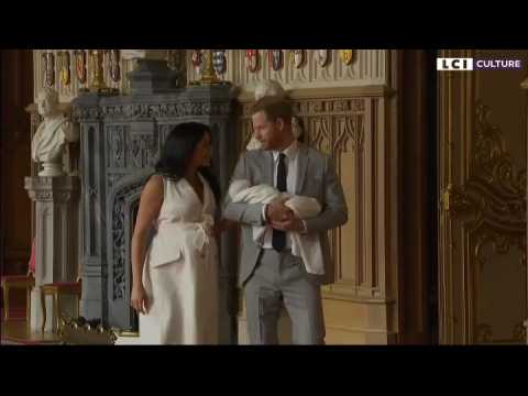 VIDEO : Royal baby : Meghan et Harry prsentent leur fils