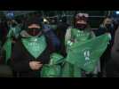 Le foulard vert, symbole du droit à l'IVG de l'Argentine... à la Pologne