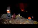 Sur l'île de La Réunion, les curieux observent le spectacle du Piton de la Fournaise en éruption