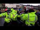 La colère des camionneurs bloqués dans le sud de l'Angleterre