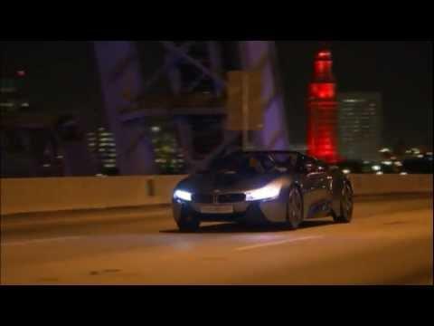 BMW i8 Concept Spyder Driving scenes at night