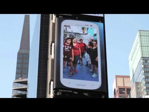 Samsung Galaxy S III Times Square Share - Peggy L., Jade W., Meera E., Disa H. - Model Pose