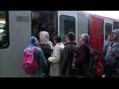 More migrants leave Vienna for Munich by train
