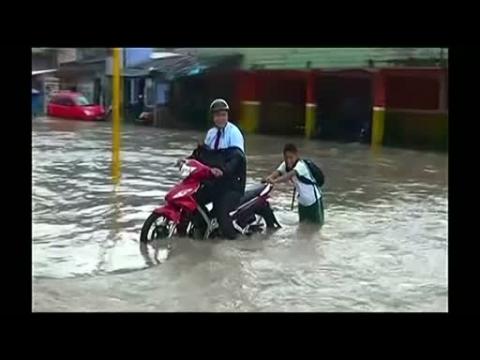 Heavy flooding in northeastern Peru after torrential rains