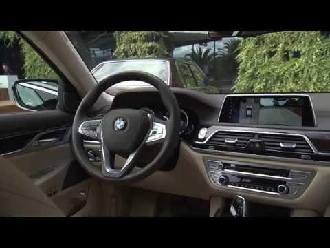 BMW 7 Series Remote Control Parking | AutoMotoTV