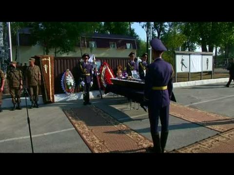Memorial held for Ukrainian guardsman killed by grenade