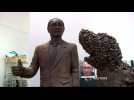 Russian sculptor makes life-size chocolate Putin