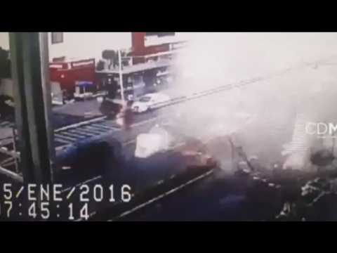 Camera captures dramatic explosion in Mexico City street
