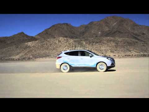 2016 Hyundai Tucson Fuel Cell Sets Land Speed record | AutoMotoTV