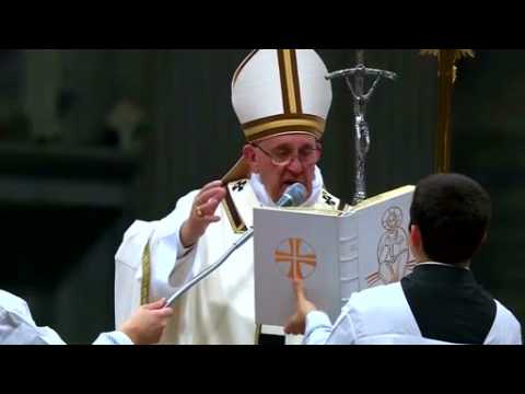 Pope, on Christmas, urges return to essential values