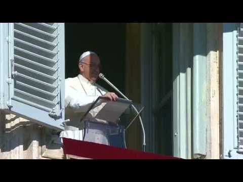 Pope urges help for stranded Cuban migrants