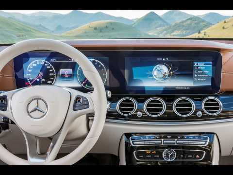Mercedes-Benz Classe E : l'extraordinaire instrumentation numérique