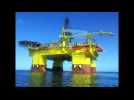 Giant wave hits oil rig