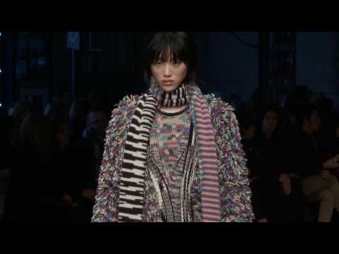 Missoni- WOMENSWEAR collection Autumn-Winter 2016/17 in Milan (with interview)