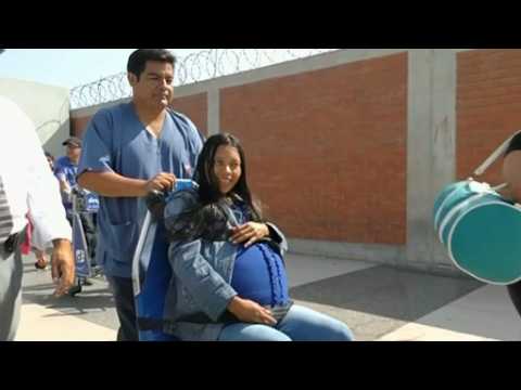 Giant tumor removed from Peruvian woman