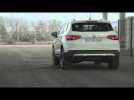 The new SEAT Ateca Driving Video in White | AutoMotoTV