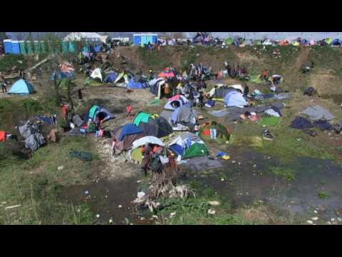 'Miserable' life for 12,000 at Greek-Macedonia border: UNHCR