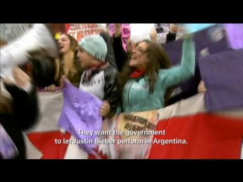 Argentine Justin Bieber fans protest