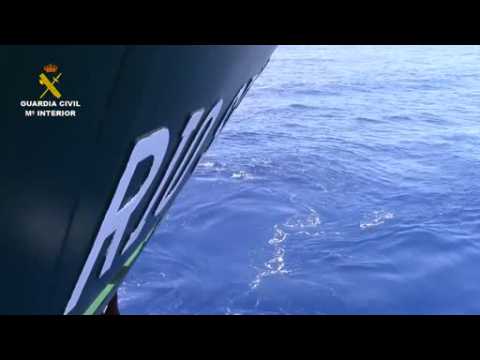 Spain's Rio Segura ship rescues 527 migrants near Lampedusa