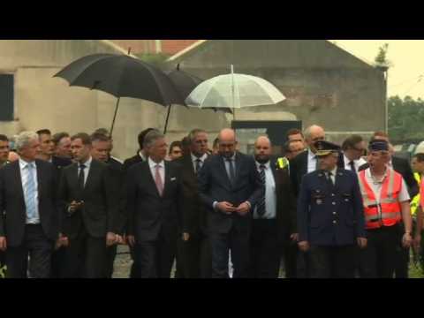 Belgium's King and Prime Minister inspect train crash site (2)