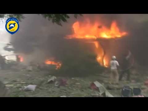Syrian market ablaze after deadly air strikes: Amateur video