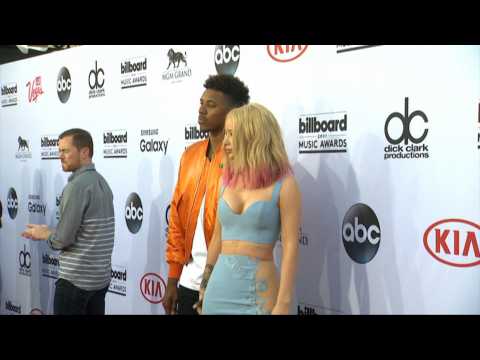 Iggy Azalea Aggressively Throws Nick Young To The Curb