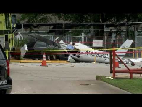 Three killed in small plane crash in Houston