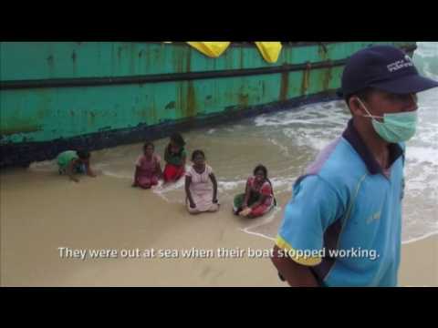Migrants stranded on Indonesian coast