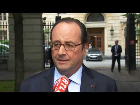 Hollande offers sympathy to Orlando victims' families