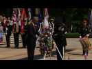 Obama lays wreath for Memorial Day
