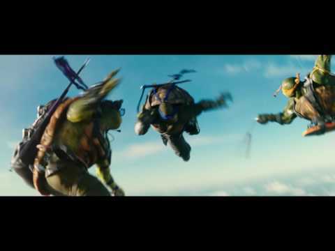 TMNT: Out of the Shadows | Clip: "Airplane Jump" | Paramount Pictures UK