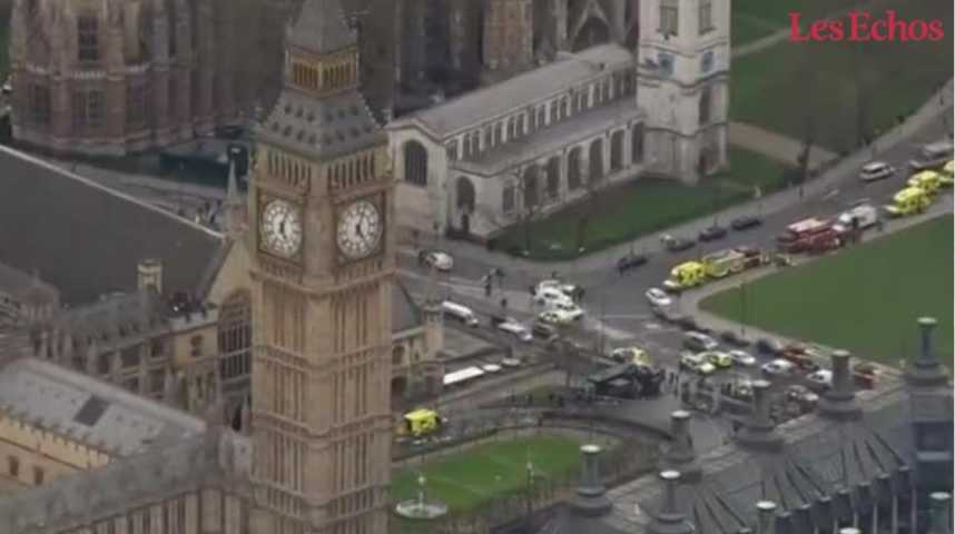 Illustration pour la vidéo Londres sous le choc après une attaque terroriste devant Westminster