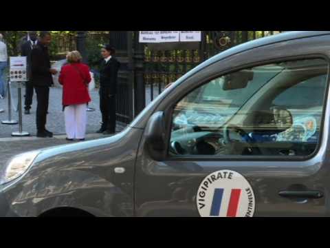Polling station in Nice opens under heightened security