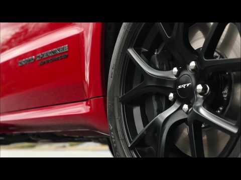 2018 Jeep Grand Cherokee Trackhawk Exterior Design Trailer | AutoMotoTV