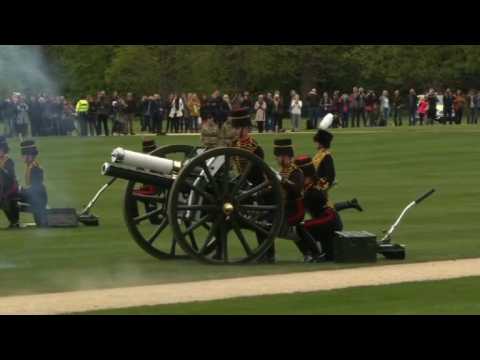 Gun salute for Queen Elizabeth II's 91th birthday