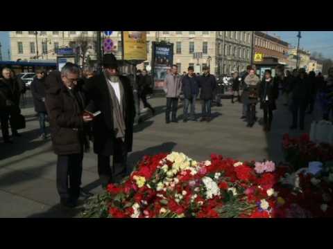 Flowers laid for victims of Russia metro attack