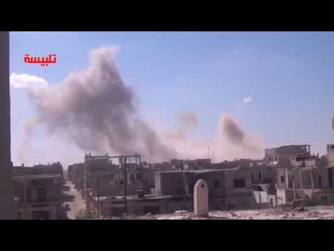 Air strikes hit Talbiseh in Homs - amateur video