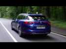 The New Renault Megane Estate GT Driving Video in Blue | AutoMotoTV