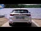The New Renault Megane Estate Exterior Design in Grey Trailer | AutoMotoTV