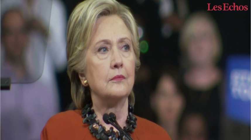 Illustration pour la vidéo Hillary Clinton cherche à dépasser le choc de la relance de l'affaire de ses emails