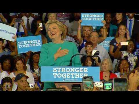 Florida crowd sings 'happy birthday' to Hillary Clinton