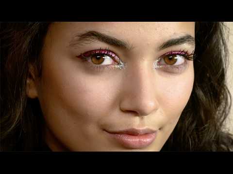 Glitter make-up for brown eyes