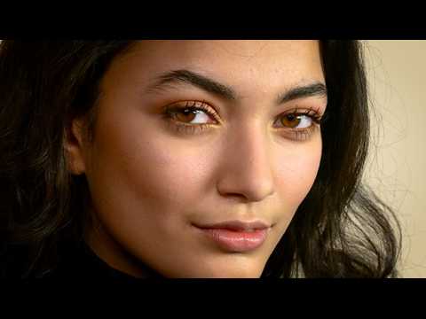 How to do gold make-up for brown eyes
